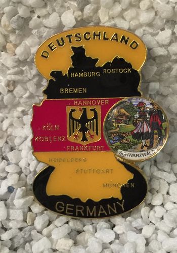 400029 Magnet Deutschland mit Schwarzwaldwappen