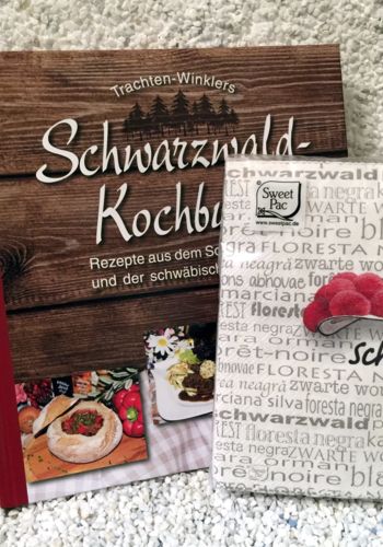 4000117 Schwarzwälder Kochbuch Schwarzwaldservietten Black Forest