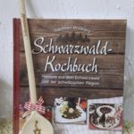 KB 1000 Kochbuch mit Kochlöffel - Kuckucksuhr
