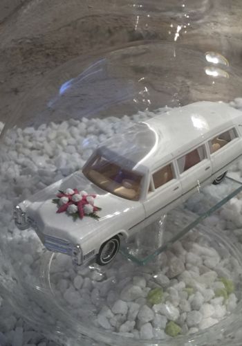 139611 Edelglasflasche "Hochzeit" mit Stretchlimousine