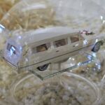 GLF1022 Edelglasflasche "Hochzeit" mit Stretchlimousine Cadillac