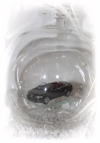 139251 Edelglasflasche mit Audi A6 Cabrio