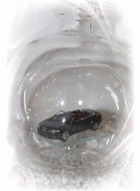 Edelglasflasche mit Audi A6 Cabrio