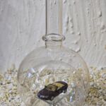 GLF1036 Edelglasflasche mit Mercedes Cabrio weinrot