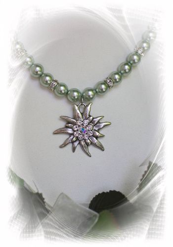 136155 Edelweiß-Kette "Verena" lindgrün