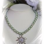 136155 Edelweiß-Kette "Verena" lindgrün