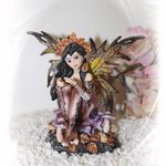 136731 Elfe "Jollina" mit Glücksblättern