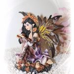 136731 Elfe "Jollina" mit Glücksblättern