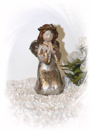 137965 Angelino Schutzengel betend