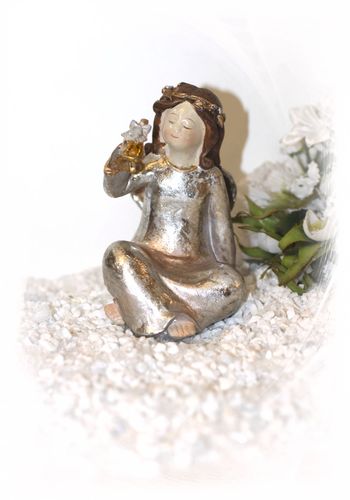 137966 Angelino Schutzengel mit goldener Friedensglocke