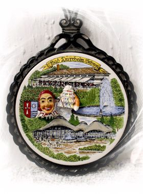 Gußkachel mit Porzellan Motiv "Bad Dürheim" mit Mäskle