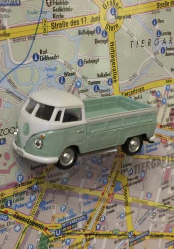 139614 Magnet "Oldtimer" VW Bus Britsche