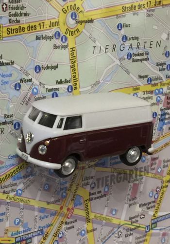 139613 Magnet "Oldtimer" VW Bus weiß-weinrot