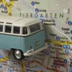 139615 Magnet "Oldtimer" VW Bus Samba blau-weiss