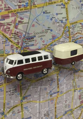 139621 Magnet "Oldtimer" VW Bus Samba mit Wohnwagen
