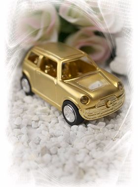 Miniaturuhr "Kleinwagen-Mini"