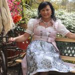 139402 Edeldirndl "Augsburg" mit Schürze