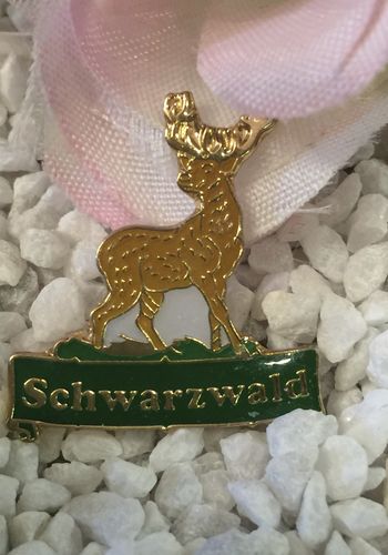 130506 Anstecknadel "Schwarzwald-Hirsch"