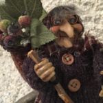 150404 Hexe "Feldberg" mit Beeren und Kräuter