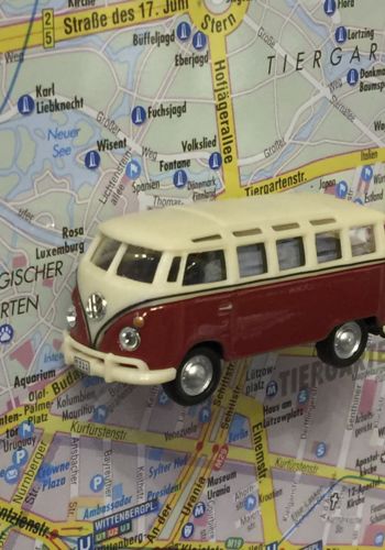 200100 Magnet "Oldtimer" VW Bus Samba rot-beige