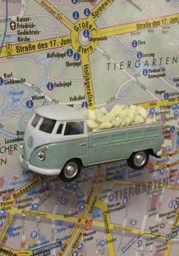 400084 Magnet "Oldtimer" VW Bus Britsche beladen