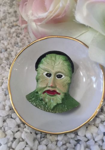 1450016 Narrenteller Porzellan "Frommen" Brennesselmann