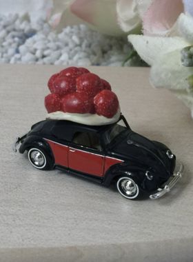 VW Hebmüller mit Schwarzwälder Bollenhut