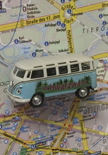 01090 Magnet "Oldtimer" VW Bus Samba Schwarzwald