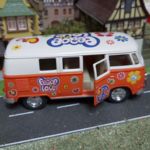 1000038 Kultmodell VW-Bus orange