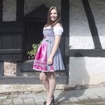 138971 Dirndl "Frankreich" mit Schürze