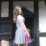 138971 Dirndl "Frankreich" mit Schürze