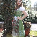 140182 Dirndl "Genf" mit Schürze