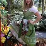 140182 Dirndl "Genf" mit Schürze