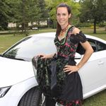 140210 Dirndl "Ingoldstadt" mit Edelschürze