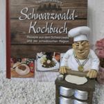 K10002 Schwarzwaldkochbuch mit Pizzabäcker