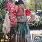 139398 Dirndl "München" mit Schürze