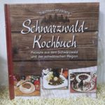 KB 1002 Kochbuch mit Kochlöffel - Kirschkopf Schwarzwald