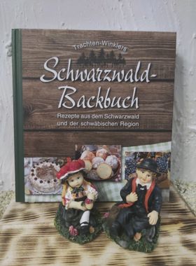 Schwarzwald Backbuch mit Schwarzwald-Paar sitzend