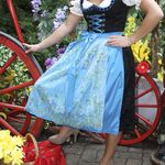 137807 Dirndl "Stuttgart" mit Schürze