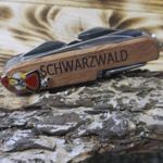 MA1054 Schwarzwaldmesser mit Schwarzwälderin