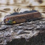 MA1055 Schwarzwaldmesser mit Hexe