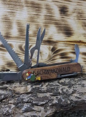 Schwarzwaldmesser mit Hexe