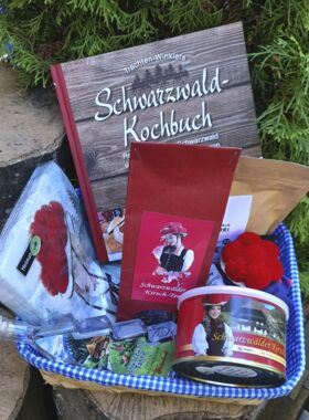 Geschenkkorb Schwarzwald mit Kochbuch