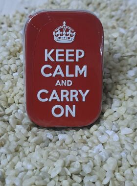 Pillendose "KEEP CALM and CARRY ON"