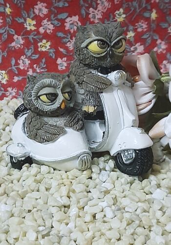 E1016 Eulen auf Roller mit Beiwagen