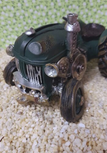 SPD1000 Spardose Oldtimer Traktor grün