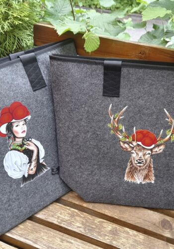 FT1000 Filztasche Schwarzwald doppelt Hirsch und Schwarzwälderin
