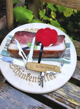 Schinken-Speck Teller groß mit Schwarzwaldmesser