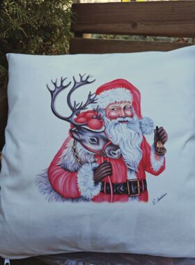 Schwarzwaldkissen Weihnachtsmann mit Rentier