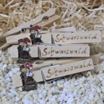 KLM1014 Klammer mit Schwarzwaldpaar